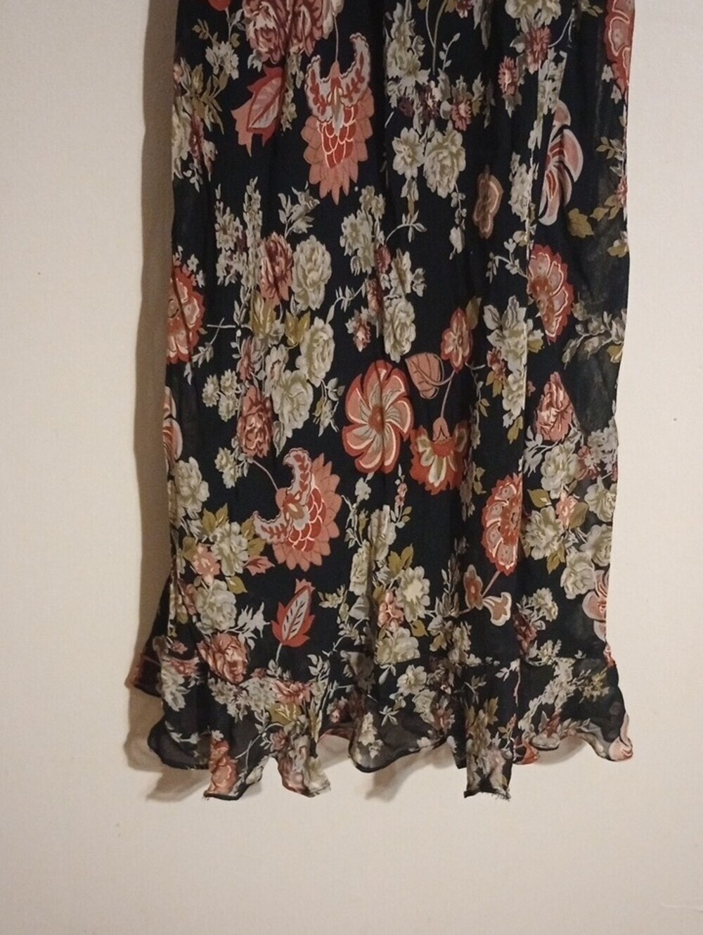 Black Floral Maxi Dress with Ruffle V-Neck Size Med - Picture 5 of 6